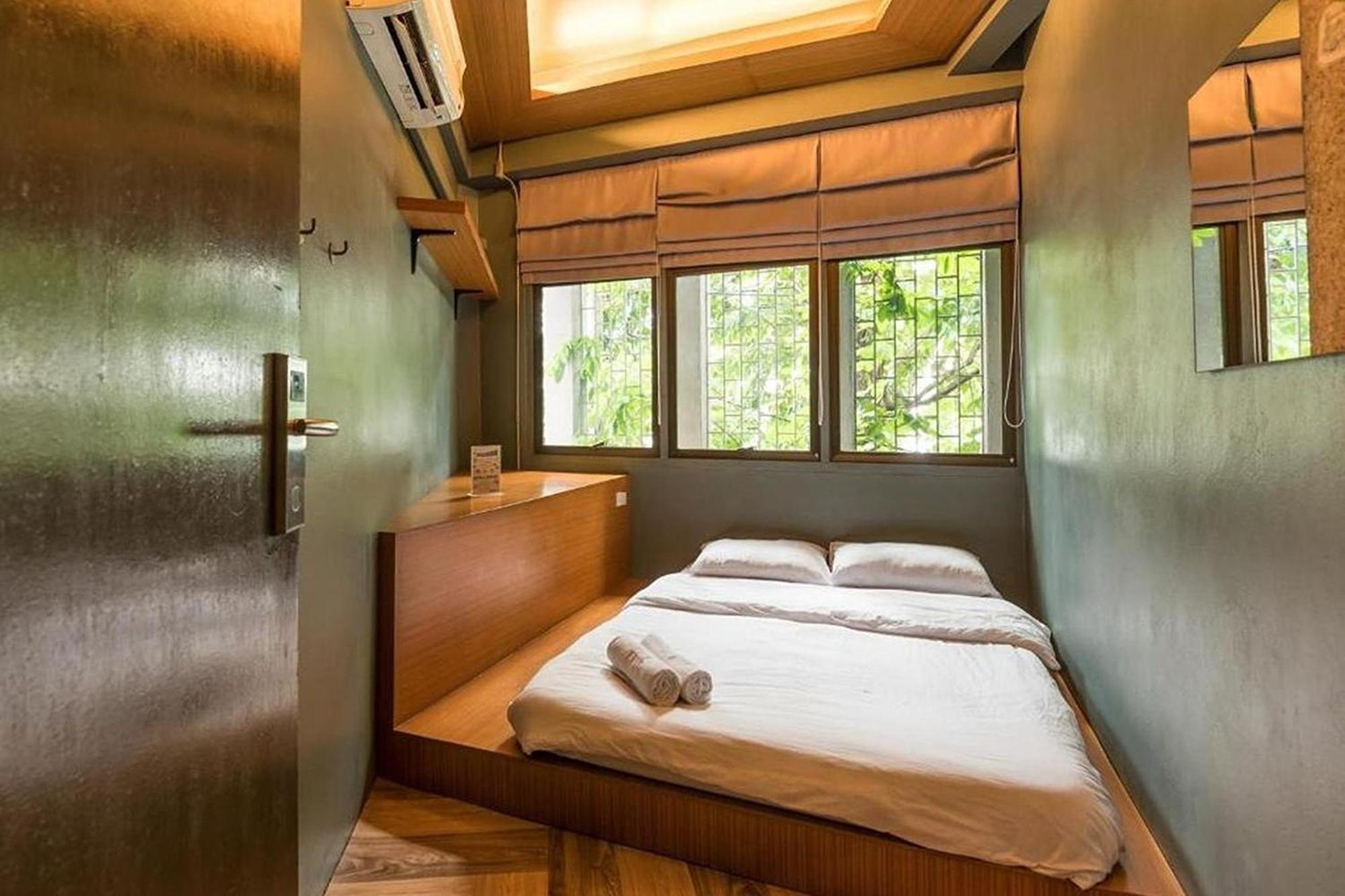 Loftel 22 Hostel Bangkok Exterior foto
